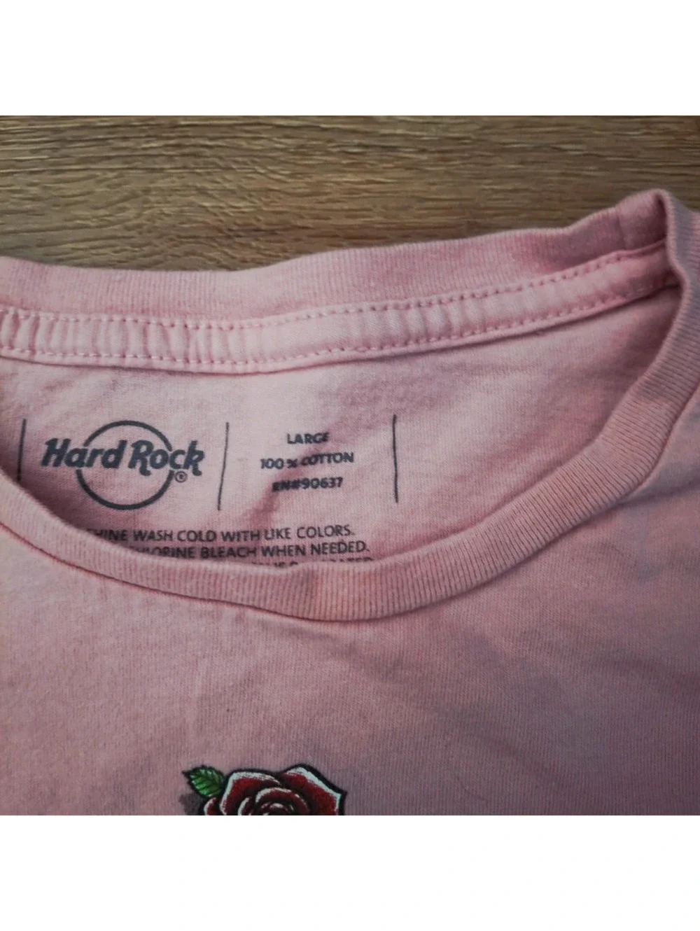 Hard Rock Cafe Singapore Girls Size L Pink Guitar Roses Graphic Tee 100% cotton